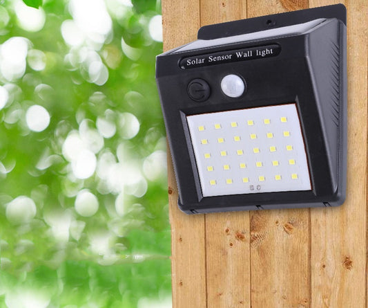 SolarSense LED Garden Lamp - Luxitt