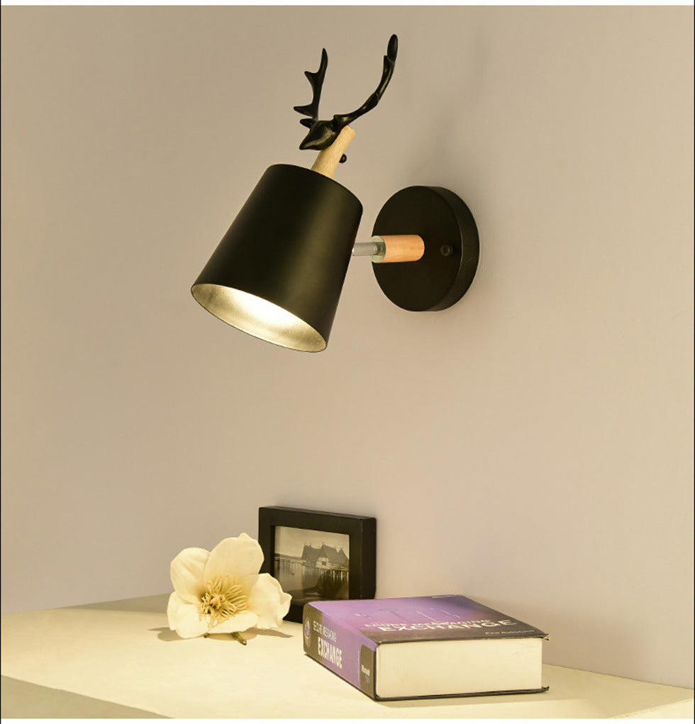 Antler-Inspired Bedside Lamp - Luxitt