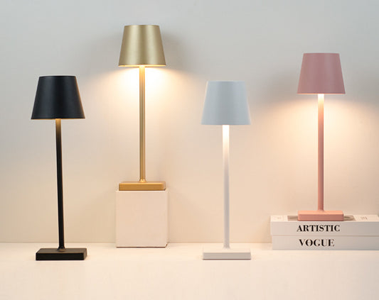 Aluminum LED Charging Table Lamp - Luxitt